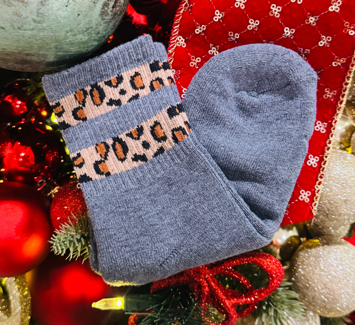 RTS Gray Leopard Striped Winter Socks