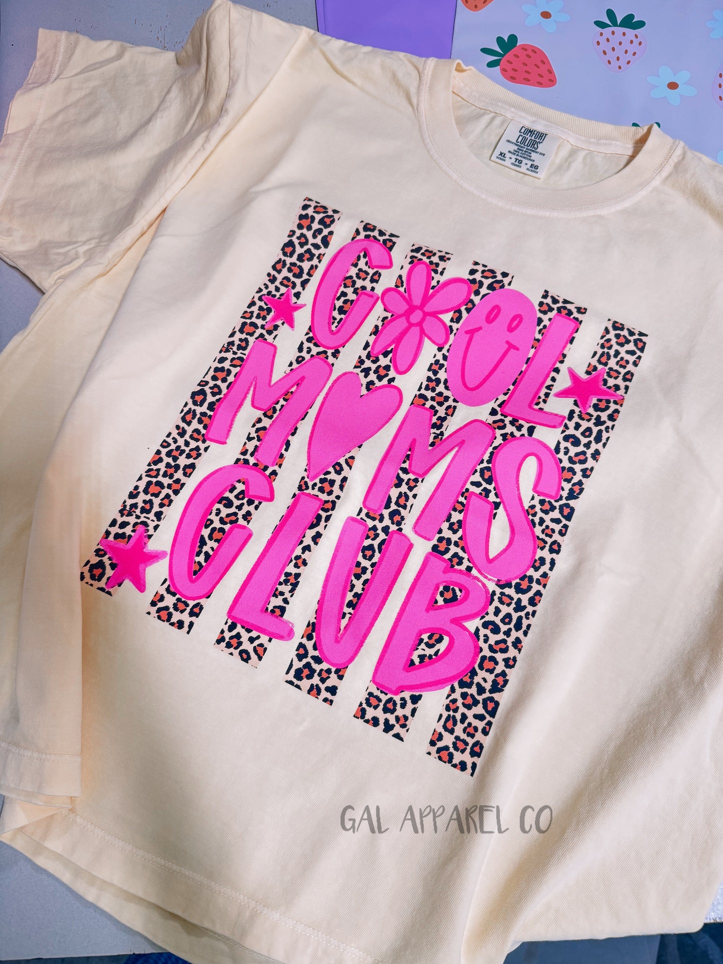 Cool Moms Club Shirt ā Leopard Print Graphic Tee, Pink Trendy Mom Tee, Cute Summer Boutique T-Shirt