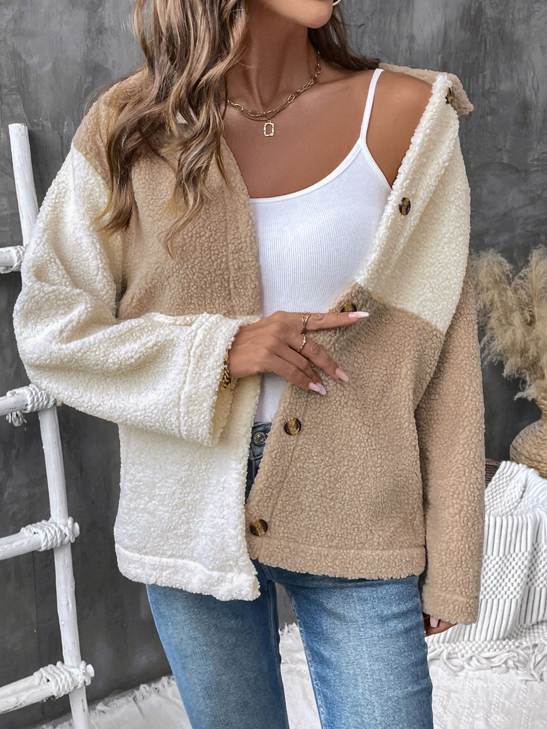 Perfect Color Block Collared Neck Long Sleeve Jacket